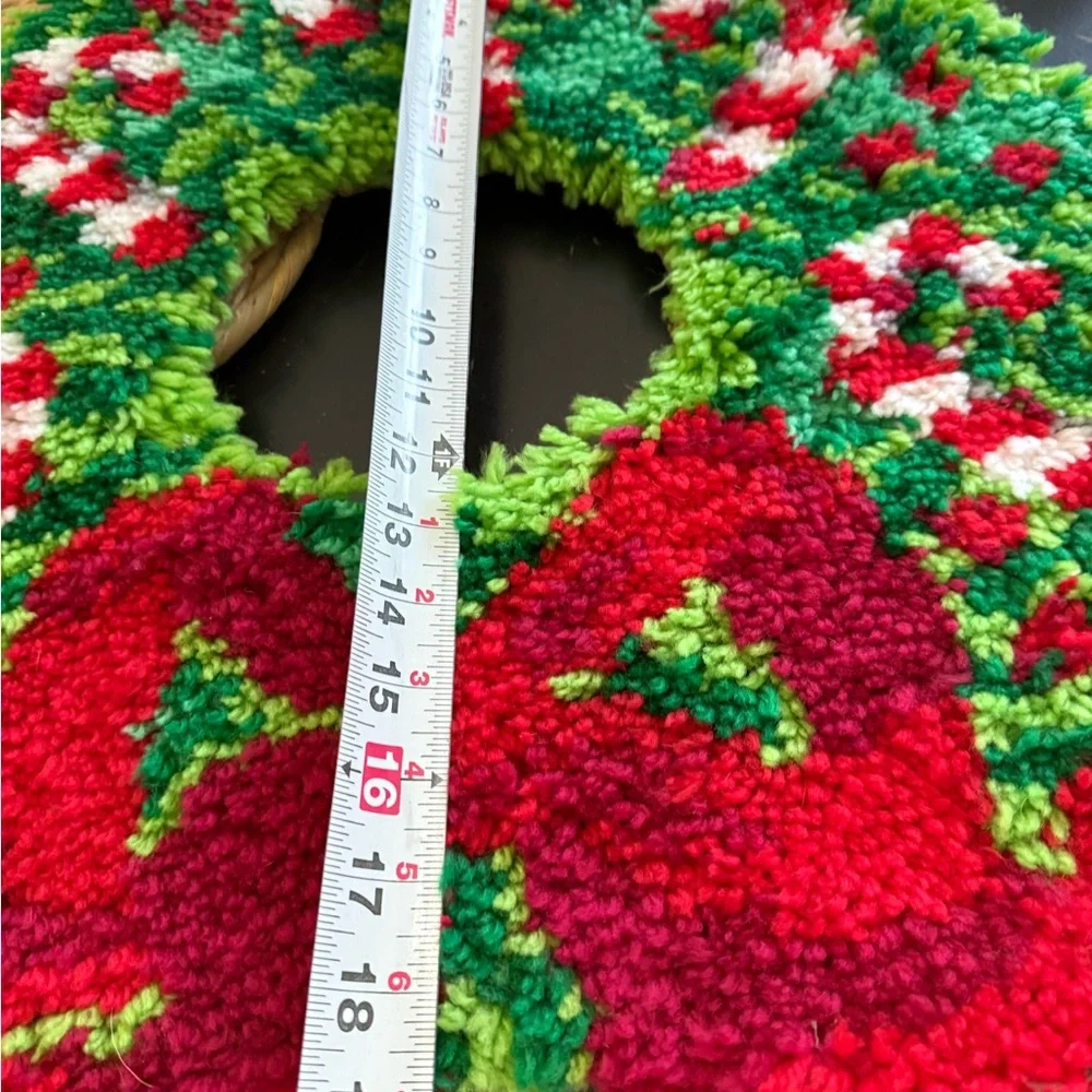 Christmas Latch Hook Wreath